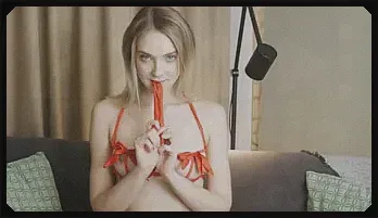 Oxana's Sultry Solo Session: A Treat for the Eyes