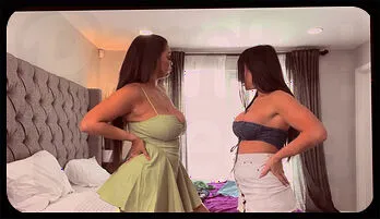 Busty Babes Ashlyn Peaks & Jennifer White - Cleavage Emphasis & Booty Peeks