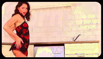 Sultry Housewife's Secret Fantasies