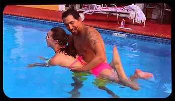 Seductive Swimming Lesson with Petite Carolina Sweets