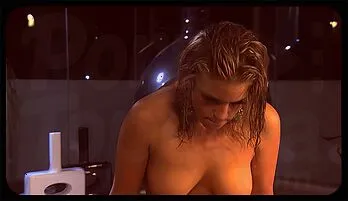 Autumn Bliss Ignites Passion After a Steamy Bath