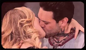 Blonde Bombshell AJ Applegate Gets Tattooed and Tattooed