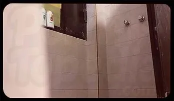 Chubby Stepmom's Bathroom Fiasco: A Sizzling Threesome