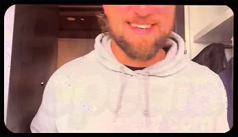 Boyfriend's First Intimate Gay Experience with American Emojizz