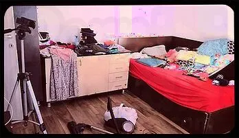 Seductive Emma's Cleaning Break: Handjob Delight