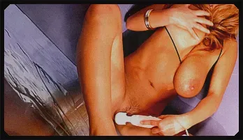 Rui Akiyama enjoys a big asian dildo up her twat