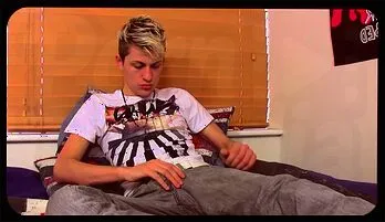 Horny Twink Skylar West Masturbates with Toys