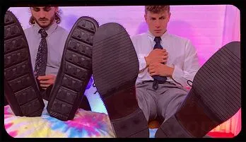 Tia Cyrus & Darius Foot Worship with Hunky Mike & Jake | 720p