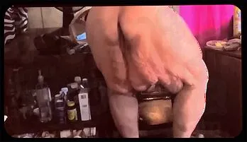 Big Natural Squirt: Juicy Explosion in the Box