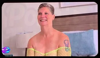 Experienced Mature Lady's First Hot Threesome with BBC