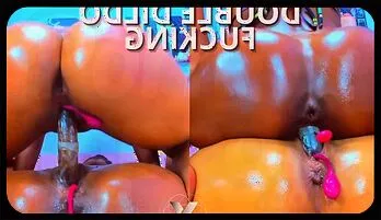 Intense Double Penetration: Horny Lesbians with Dildo – Amateur Play