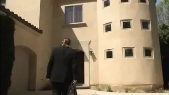 Nikki Hunter: Latex Goddess Gets Wild in the Kitchen