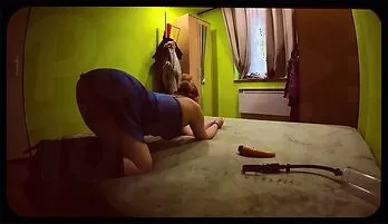 Festive Christmas Fuck: Naughty Redhead Couple's Wild Party