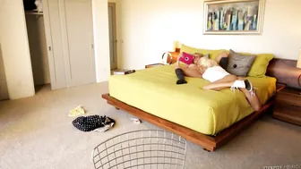 Steamy Lesbian Encounter: Stepsisters Halle Von & Dakota James Get Intimate